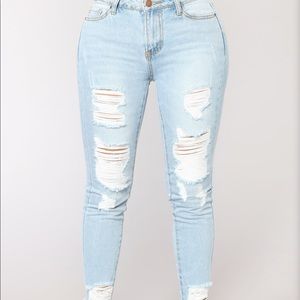 Fashion Nova size 5 jeans